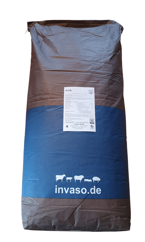 Voll-TMR fuer Kälber, Invaso GmbH